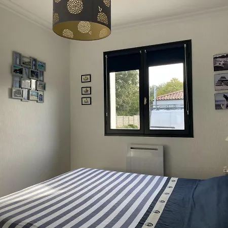 Maison Jard-sur-mer, 5 Pieces, 8 Personnes - Fr-1-336-140 Holiday home *
