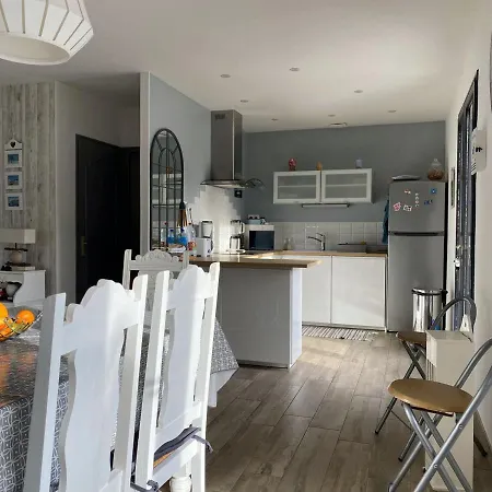 Maison Jard-sur-mer, 5 Pieces, 8 Personnes - Fr-1-336-140 Holiday home *