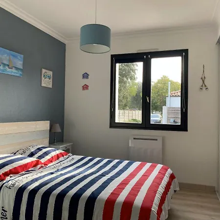 Maison Jard-sur-mer, 5 Pieces, 8 Personnes - Fr-1-336-140 Holiday home *
